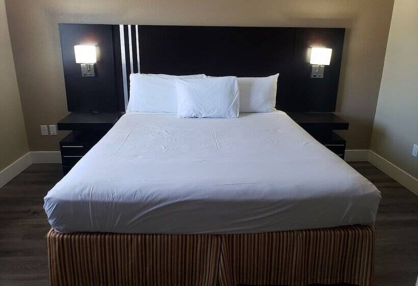 סוויטה עם ג'קוזי, Fairview Inn & Suites