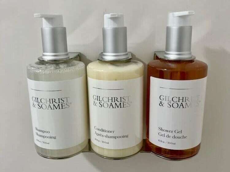 סוויטה עם ג'קוזי, Fairview Inn & Suites