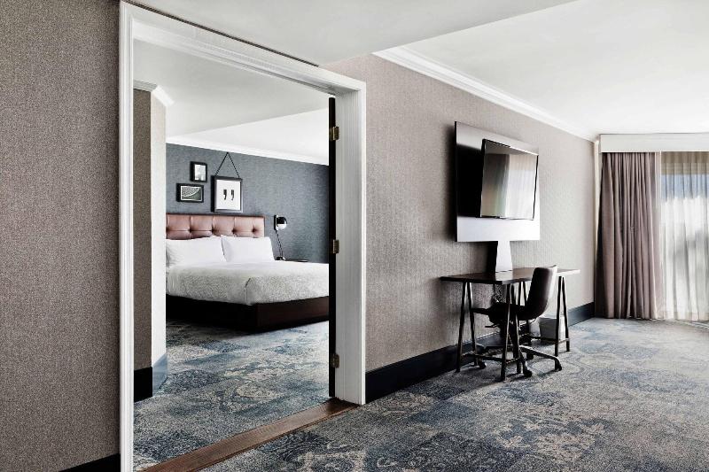 キングサイズベッドのスイートルーム, Four Points By Sheraton Ventura Harbor Resort