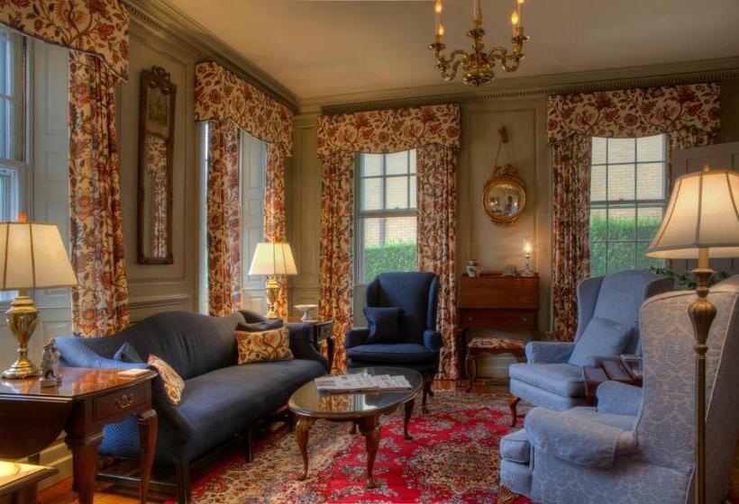 Standard Room King Size Bed