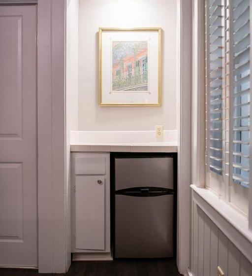 סטודיו דלוקס, French Quarter Suites