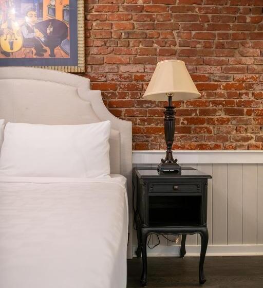 סטודיו דלוקס, French Quarter Suites