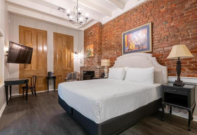 סטודיו דלוקס, French Quarter Suites