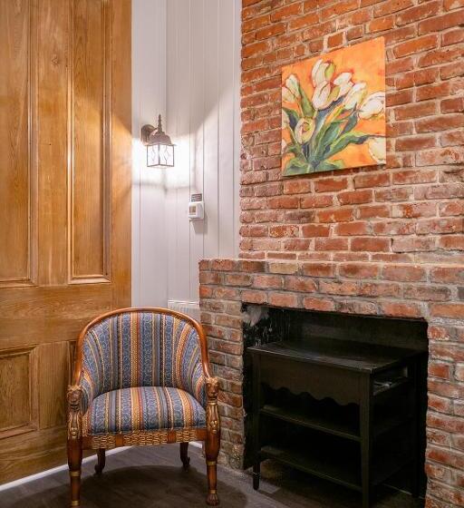 סטודיו דלוקס, French Quarter Suites