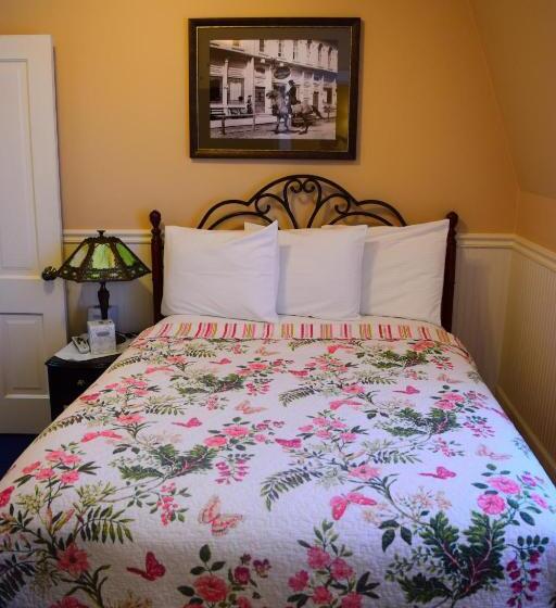 سوئیت جونیور با چشمانداز کوهستان, Grand Imperial