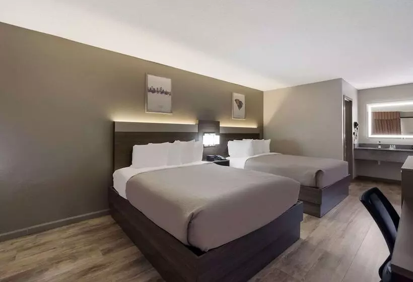 ２ダブルベッドのスタンダードルーム, Quality Inn Fort Jackson