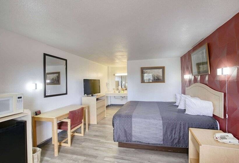 Номер Deluxe, Super 8 By Wyndham Newcastle