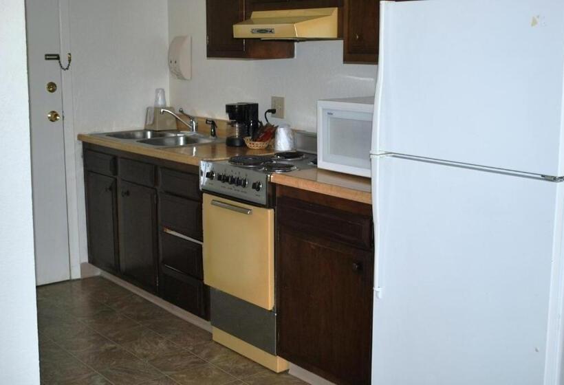 غرفة ديلوكس مزودة بشرفة, Super 8 By Wyndham Newcastle