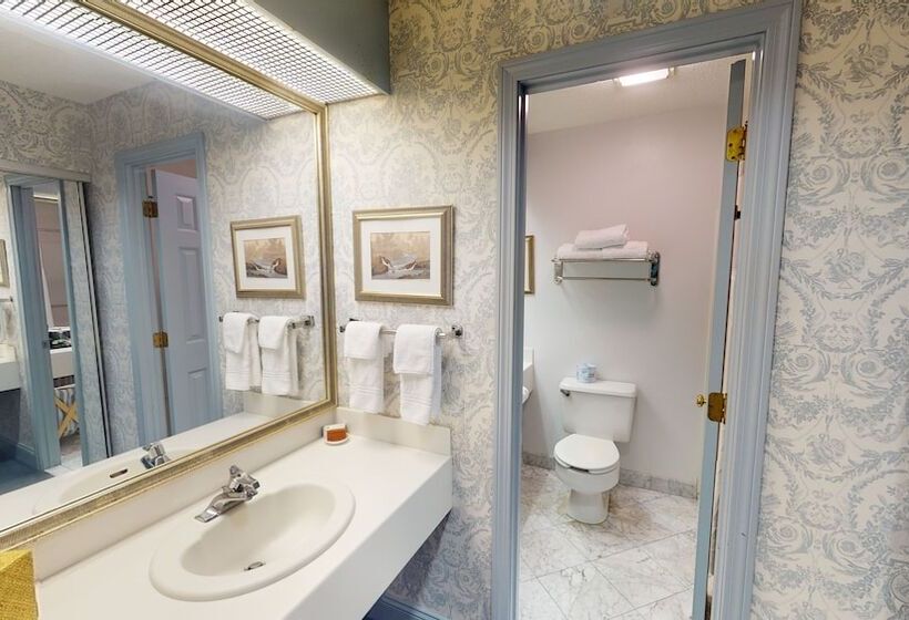 Номер Deluxe, The Farmington Inn And Suites