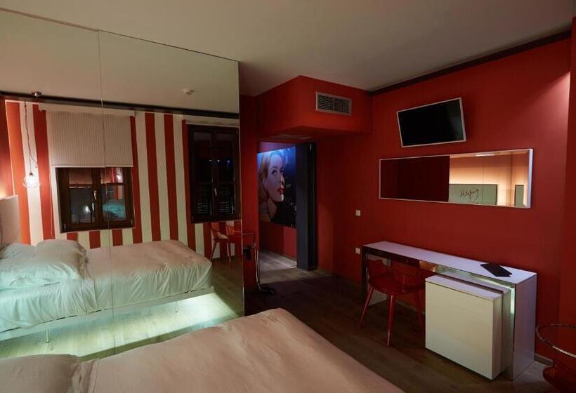 디럭스 룸, Veritas Boutique Art