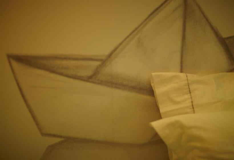 주니어 스위트, Veritas Boutique Art