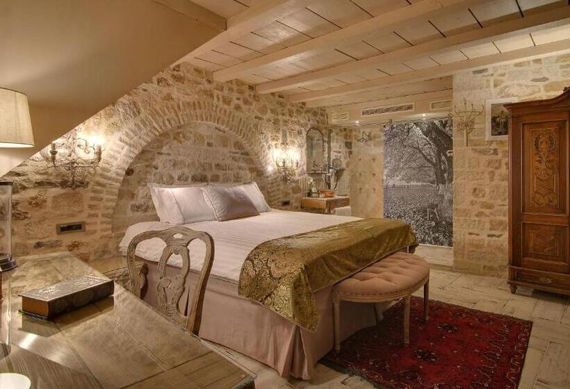 스탠다드 룸 킹사이즈 침대, Kamares Historic Boutique Hotel & Spa