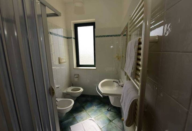 Трехместный Номер Классика, Albergo La Locanda Degli Apolidi