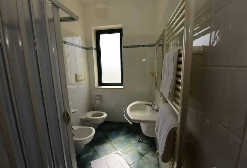 トリプルクラシックルーム, Albergo La Locanda Degli Apolidi
