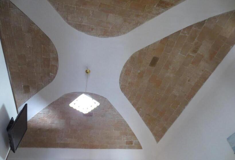 غرفة قياسية مزوَّدة بشُرفة, Aurora Bed And Breakfast