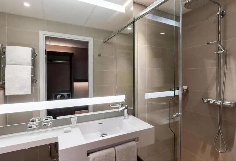 Deluxe-huone King-vuode, Ac Hotel By Marriott Stockholm Ulriksdal