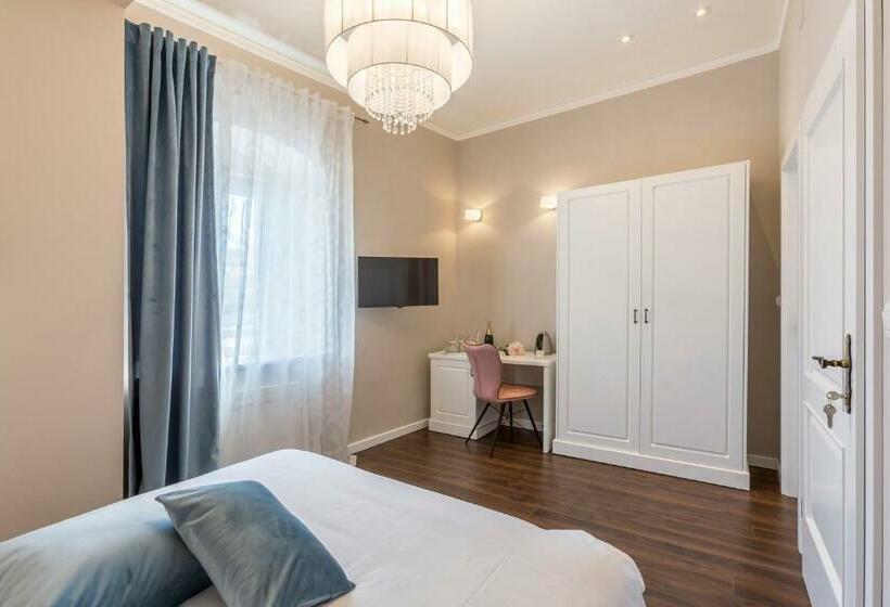 Quarto Estandar, Theatre Of Dreams Rooms