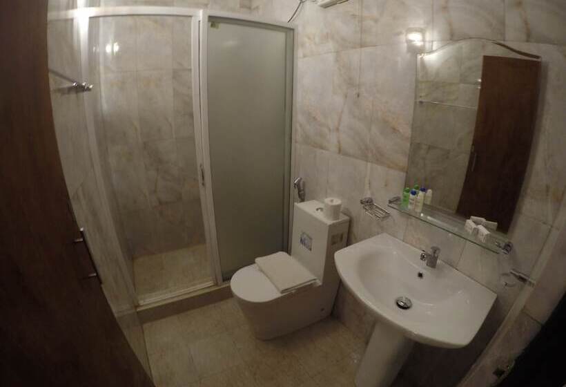 Номер Стандарт, Sizzlers Hub