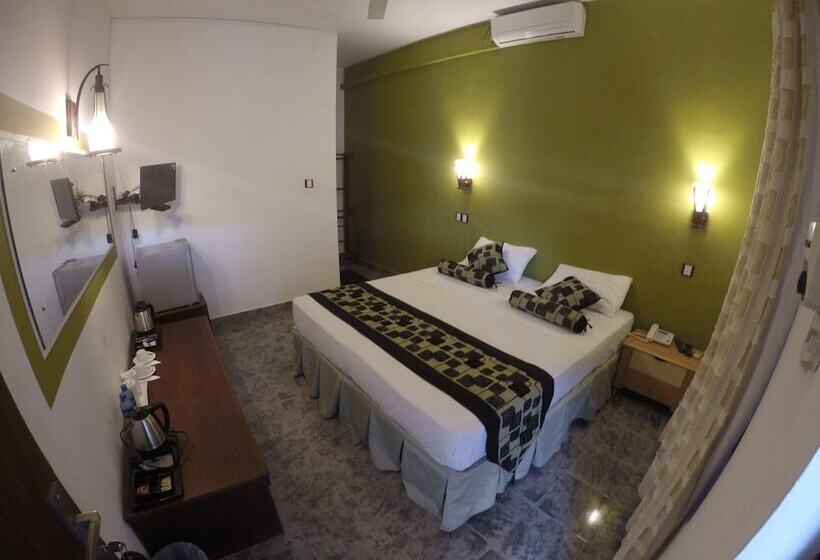 Номер Стандарт, Sizzlers Hub