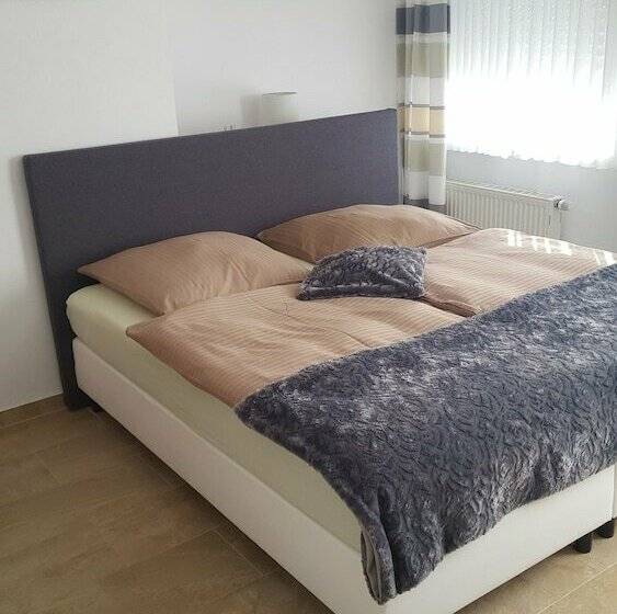 스탠다드 룸, Restaurant Neffelthal