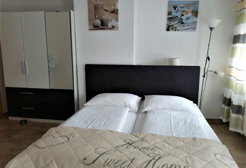 스탠다드 룸, Restaurant Neffelthal