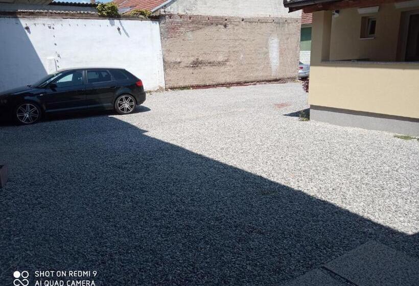 إستوديو قياسى مزودة بتراس, Villa Lucia   Apartments&rooms