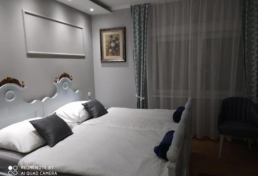 Студио Стандарт с Террасой, Villa Lucia   Apartments&rooms