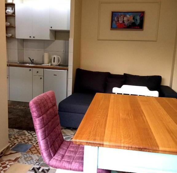 Апартаменты 1 Спальня Нижний Этаж, Villa Lucia   Apartments&rooms