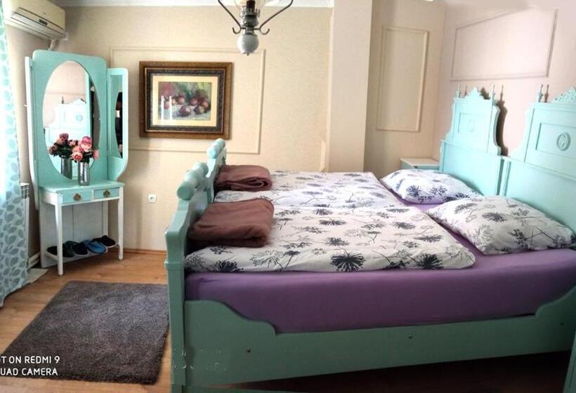 Апартаменты 1 Спальня Нижний Этаж, Villa Lucia   Apartments&rooms