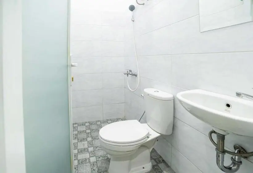 デラックスルーム, Reddoorz Plus Near Thamrin Plaza Medan