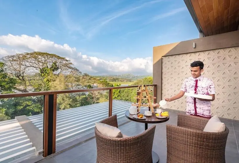 Suite, Jetwing Kandy Gallery