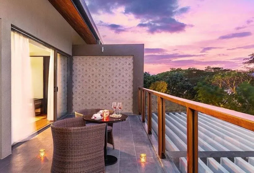 Suite, Jetwing Kandy Gallery