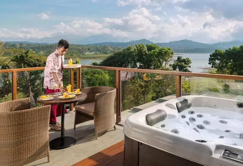 Suite, Jetwing Kandy Gallery