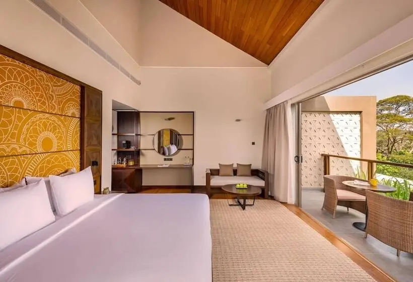 Suite, Jetwing Kandy Gallery