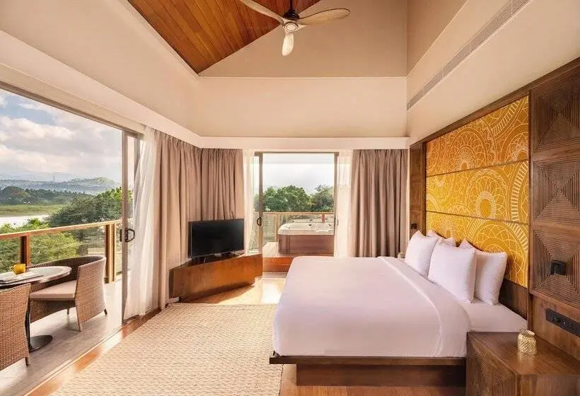 Suite, Jetwing Kandy Gallery