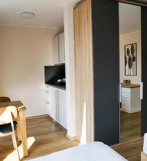 스탠다드 스튜디오, Boardinghouse City Home