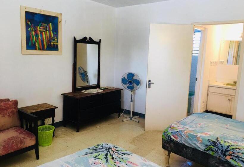 اتاق استاندارد با چشم‌انداز باغ, African Symbol Guest House