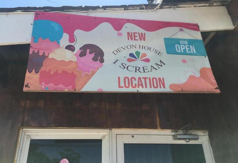 اتاق استاندارد یک نفره, African Symbol Guest House