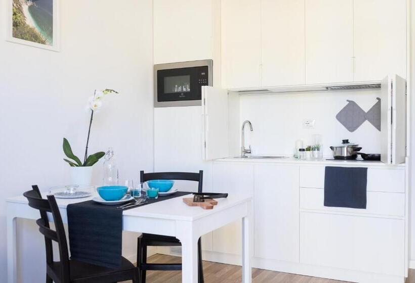 带1个卧室的带阳台的公寓, Aspio Residence