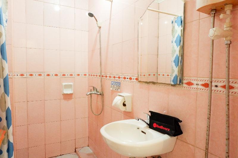 اتاق استاندارد, Reddoorz Near Maribago Barangay Hall