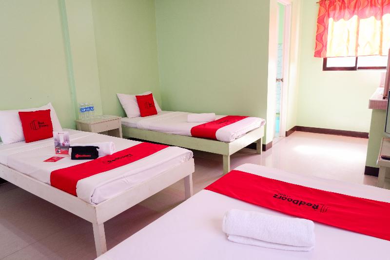 اتاق خانوادگی, Reddoorz Near Maribago Barangay Hall