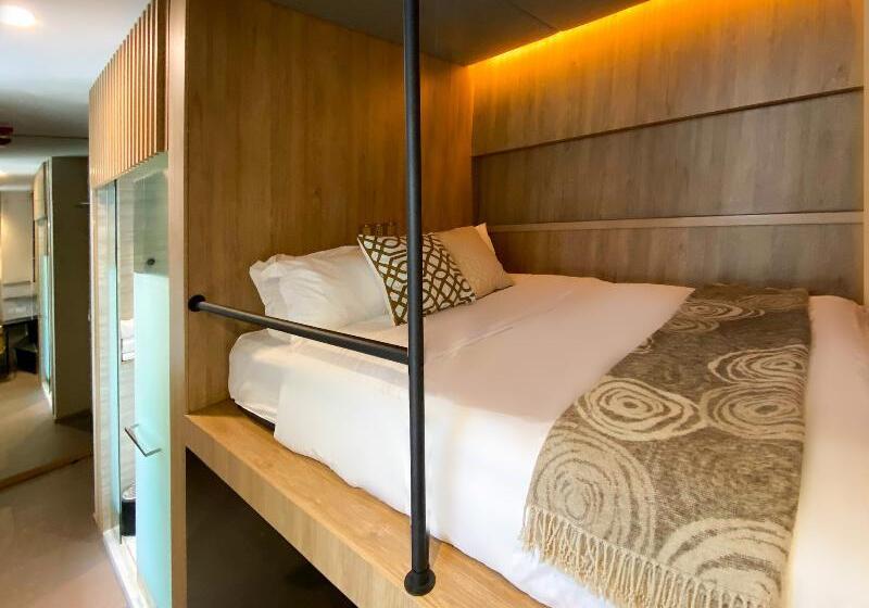 کابین, St Signature Tanjong Pagar