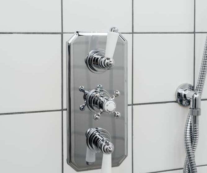 חדר סטנדרט, The Hunfeld