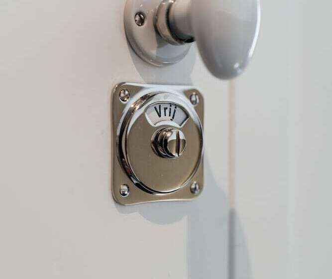 חדר סטנדרט, The Hunfeld