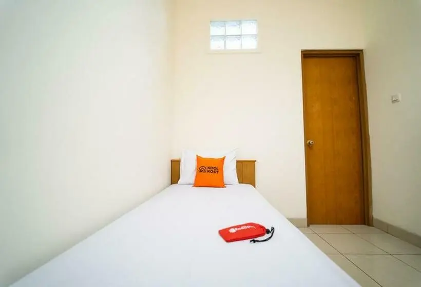 スタンダードシングルルーム, Koolkost Near Padjadjaran University   Minimum Stay 6 Nights