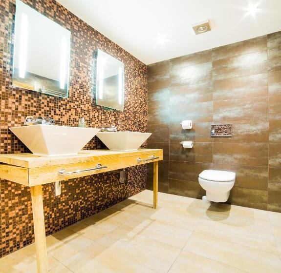 高级大房间, Imperial