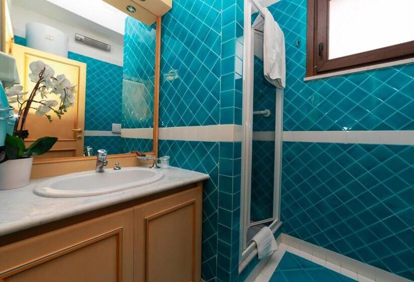 带露台的小型套房, Sei   Isola Lunga