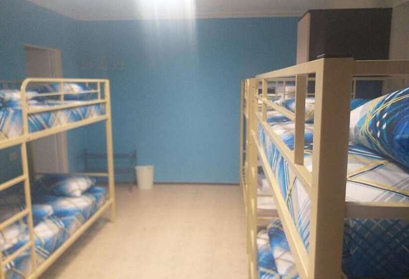 سرير فى غرفة مشتركه, Best Hostel