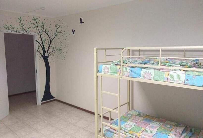 غرفة قياسية رباعية, Best Hostel