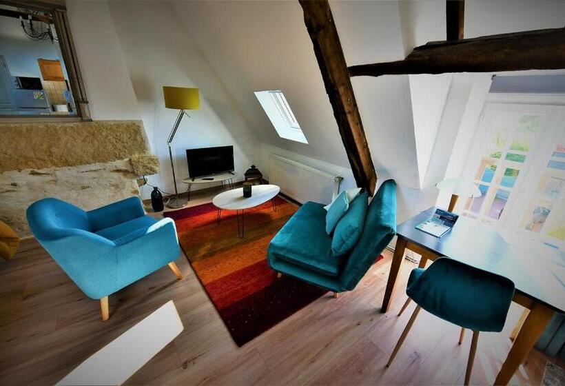 标准工作室, La Vallée Du Launay